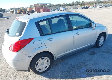 2011 Nissan Versa 1.8S z USA, uszkodzony, nr VIN 3N1BC1CPXBL441254